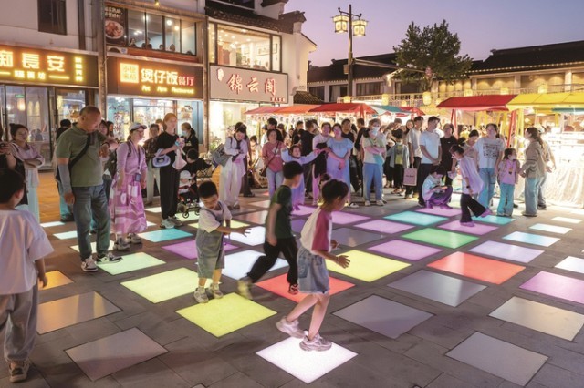 蘇州：十全街解鎖夜游新玩法_fororder_2c64f088-ea23-4b34-87b4-9d8203edc9d7