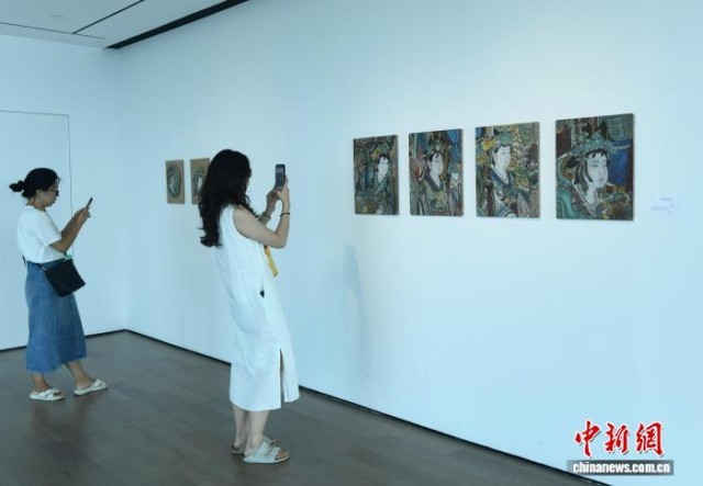 重慶:永樂宮壁畫藝術特展吸引民眾參觀